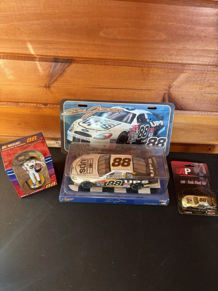 Dale Jarrett #88 UPS NASCAR Lot-1:24 & 1:64 Diecast Cars+Figure-Winners Circle - Image 1 of 4