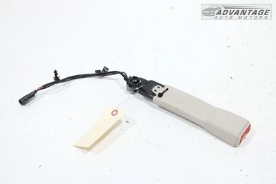 Ford Explorer 2020-2024 cinturón de seguridad del lado del pasajero delantero derecho hebilla OEM Foto 1 de 4