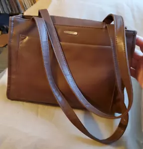 Saint John's Bay braune Kunstleder Handtasche mit doppelten Riemen mehrere Abschnitte 3" Zellen - Bild 1 von 13
