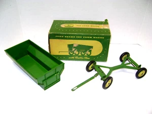 1/16 Eska Farm Toy John Deere Flare Box Wagon With Box. - Picture 1 of 11