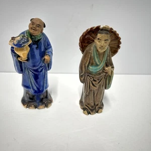 Vintage chinesische Schlammmänner Figuren Hut Vase Keramik Weise Männer Menge 2 4,5" Unikat - Bild 1 von 11