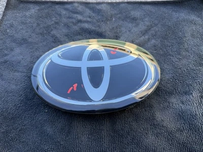 2018 2024 Toyota RAV4 / Prius / Avalon Front Grille Grill Emblem OEM - Image 1 of 4
