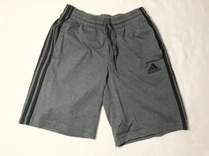 Adidas Shorts Herren klein grau 3 Streifen sportlich Strick Logo Kordelzug Freizeit - Bild 1 von 10