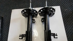 SAAB 93 9-3 9.3 1.8, 1.9 TiD, 2.0, 2.2 FRONT 2 X SHOCK ABSORBERS SHOCKERS PAIR!! - Bild 1 von 1