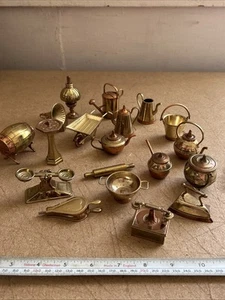 Vintage Copper & Brass Miniature Kitchenware, Garden, Living Room Joblot IB - Foto 1 di 10
