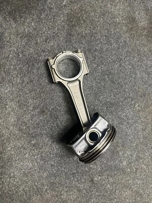 Pistón + biela 2015 Dodge Charger 5,7 litros pistón varilla de conexión Foto 1 de 4