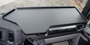 LKW-Tisch Scania R ab 2017 Ablagetisch durchgehend mit Antirutschmatte schwarz - Bild 1 von 2