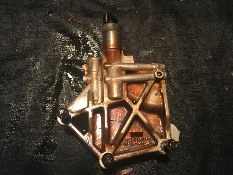 07-08 Ford Edge Cyclone DOHC 3.5L Rear Cylinder Head VVT Solenoid - Image 1 of 3