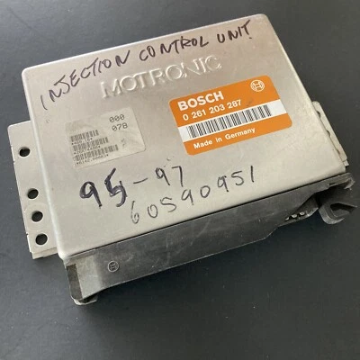 60590951 Alfa Romeo 164 3.0 24v (1995-97) - Motor ECU BOSCH Motronic 0261203287 Foto 1 de 4