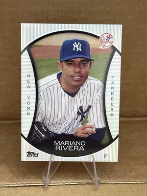 2010 Topps - Wal-Mart Platinum Legends Chrome Cereal Mariano Rivera #PC7 - Image 1 of 2