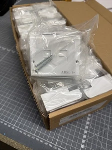 Lot travaux boite de 20 filtres frontaux ADSL / ADSL2+ large bande haute vitesse pour BT - Photo 1/6