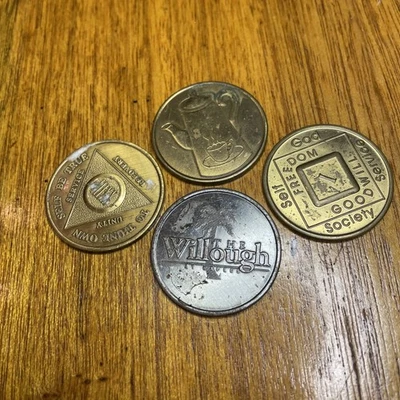 True - Recovery Tokens - Lot of 4 - Image 1 of 2