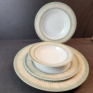 Camarillo by Studio Nova 4 Piece Place Setting - Picture 1 of 10