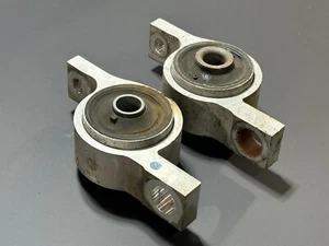 06-13 IS250 IS350 OEM front lower control arm suspension mount bushing brackets - Picture 1 of 12