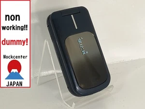 【Factice !】 TOSHIBA W45T (couleur noir) au-japon téléphone portable qui ne fonctionne pas - Photo 1 sur 3