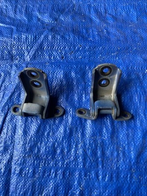 🔆🔆2005 Nissan Z33 350Z Front passenger Door Hinges Oem 14Bcrgg - Image 1 of 4