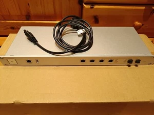 Ubiquiti UniFi Security Gateway USG-PRO-4 19" - Bild 1 von 4