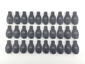 Lotto lavoro 30 portachiavi 2 pulsanti MERCEDES SPRINTER / VITO - testati - Foto 1 di 2