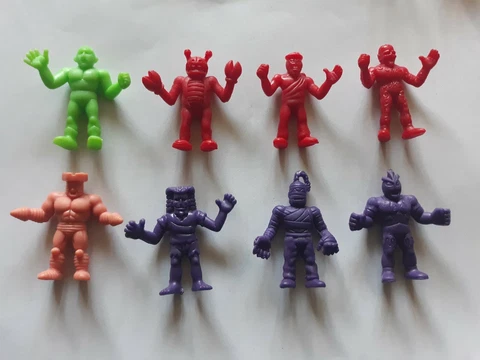 M.U.S.C.L.E Mix Color Lot Of 8  Vintage MATTEL Cover