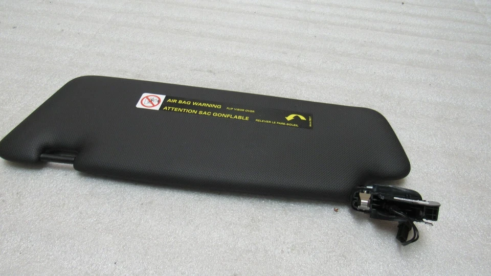 Parasol pasajero delantero derecho Audi A5 Quattro/S5 2008-2011 negro OEM A-10350 Foto 1 de 4