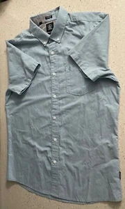 Volcom Modern Fit Shirt Men's Size Large Blue Short Sleeve Button Down Tee - Picture 1 of 3
