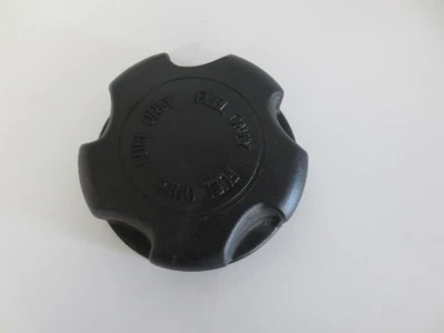 Polaris Sportsman 850 XP 2011 usado OEM tapa de combustible de gasolina Foto 1 de 2