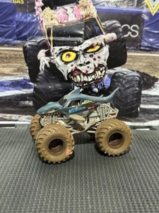 Monster Jam Mystery Mudders MG1-03 Megalodon 4X4 Truck Rarität 1/64 lose Mudder - Bild 1 von 2