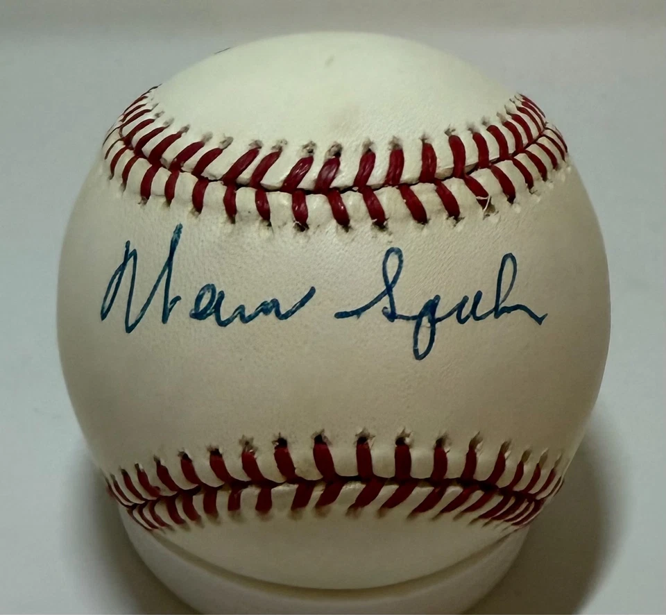 Milwaukee Braves WARREN SPAHN Signed Official NL Baseball AUTO - Image 1 of 1