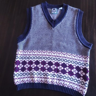 Chaleco Suéter Cuello en V IZOD Talla M Golf 100% Algodón Preppy Tenis Púrpura Foto 1 de 4