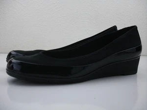 Women's 10 M Liz Claiborne Stacy Black Patent Leather Wedge Low Heel Shoes Pumps - Picture 1 of 12