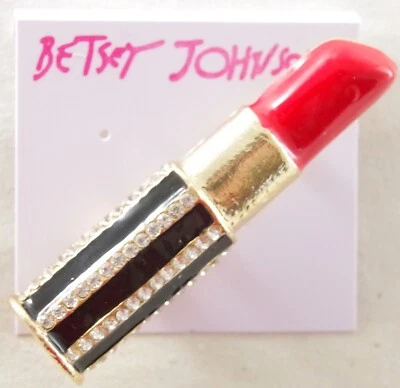 2.5" BETSEY JOHNSON DIMENSIONAL ROJO LÁPIZ LABIAL TUBO ESTRÁS Y ESMALTE BROCHE PIN Foto 1 de 4