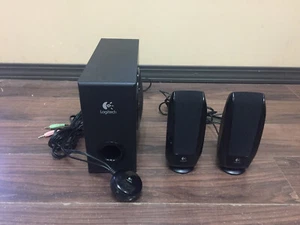 Logitech S-220 2.1 Stereo Computer Speakers - Foto 1 di 15