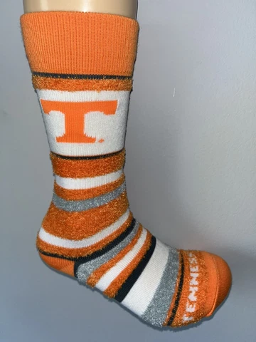 TENNESSEE VOLUNTEERS NCAA COLLEGE LOGO FUZZY SOFT STRIPE CREW LENGTH SOCKS Q Cover