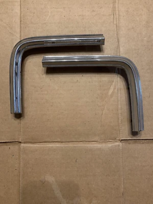 1970-70 Cutlass 442 Fender Eyebrow Chrome Moldings RH LH Pair 404687 404686 OEM - Image 1 of 4