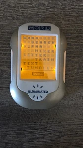 Illuminated Word Search The Ultimate Word Game Collection Handheld GETESTET - Bild 1 von 5
