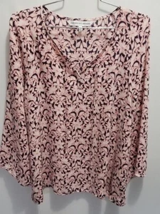 Anthropologie Cupcakes and Cashmere Small Pink Top Blumenmuster Bluse Schnürung - Bild 1 von 4
