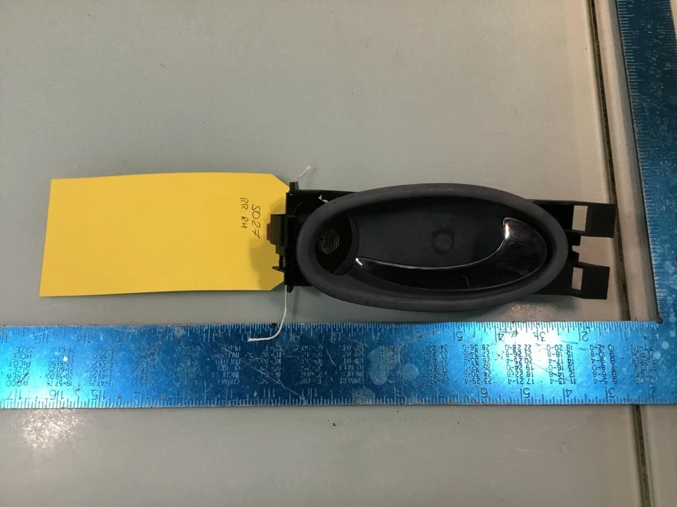 98-03 Jaguar XJ8 Vanden Plas Interior Puerta Trasera Derecha Manija con Altavoz OEM E Foto 1 de 4