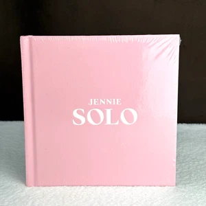 NEW & SEALED! 2018 Jennie Kim Solo Hardcover Photobook CD Korean K-Pop BLACKPINK - Picture 1 of 6