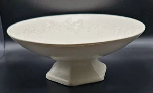 Hallmark Signature Fruit Bowl w/ Raised Rose Pattern Footed Pedestal - Picture 1 of 3