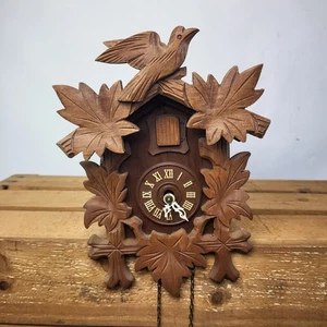 Vintage Holz Kuckucksuhr Westdeutsch Traditionell Schwarzwald Wanduhr UK - Bild 1 von 24