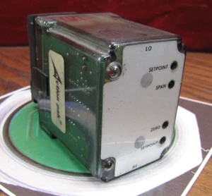 Action Pak 120v Setpoint Relay 500mv - 2relaySPBT with Socket 1020-6040M - Picture 1 of 5