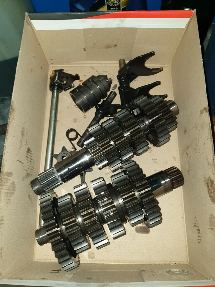 Aprilia rsv 1000 R   Cambio Motore  Foto 1 de 1