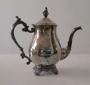 Vintage F B Rogers Silver Plated Tea / Coffee Pot 9-1/2" tall - Picture 1 of 6