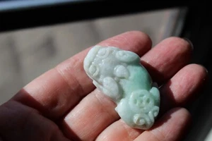 Chinese Green and White Jadeite Lucky Foo Dog Pixiu Pendant Charm - Picture 1 of 4