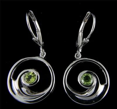 BRINCOS DE PRATA PERIDOTO GENUÍNO 925 HAVAIANO ONDA OCEÂNICA ALAVANCA RÓDIO 16,3 MM - Imagem 1 de 2