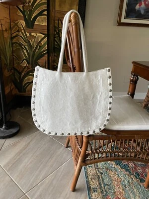 Vintage Chicos soft white leather embroidered studded handbag never used - Image 1 of 3