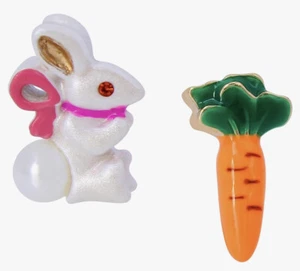 Betsey Johnson EASTER BUNNY/RABBIT AND CARROT MISMATCHED EARRINGS NWT - Picture 1 of 1