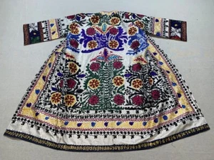 Uzbek Vintage CHAPAN Handmade Embroidery Suzani Coat, Robe, Kaftan, Kimono - Picture 1 of 7
