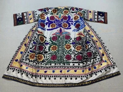 Uzbek Vintage CHAPAN Handmade Embroidery Suzani Coat, Robe, Kaftan, Kimono - Image 1 of 4
