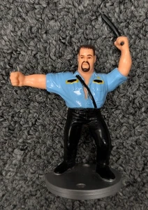 WWF WWE The Big Bossman Hasbro Mini Royal Rumble Actionfigur 1991 Wrestling - Bild 1 von 6